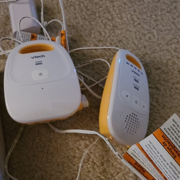 VTech DM111 Audio Baby Monitor with up to 1,000 ft - Picture 13 of 13